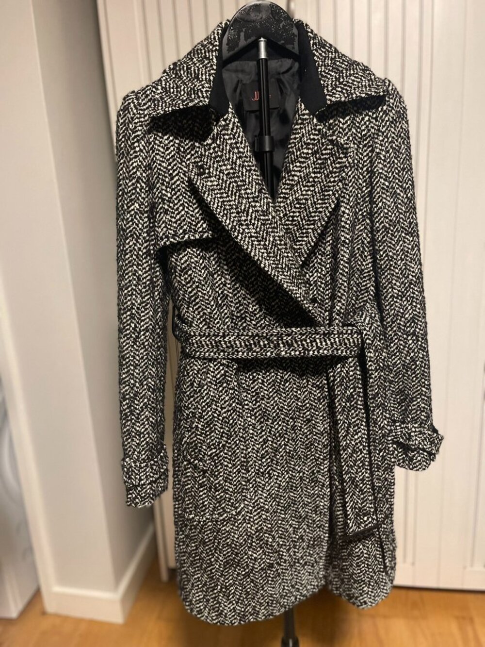 JIGOTT Wool 76% Mohair 6% Herringbone Belted Trench Coat Small